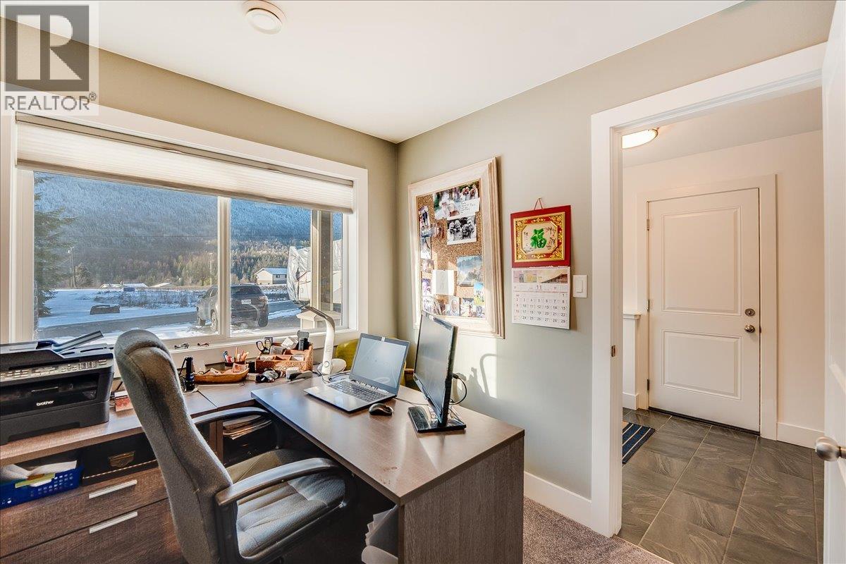 1953 Sandy Road, Castlegar, British Columbia  V1N 4T1 - Photo 40 - 10370285