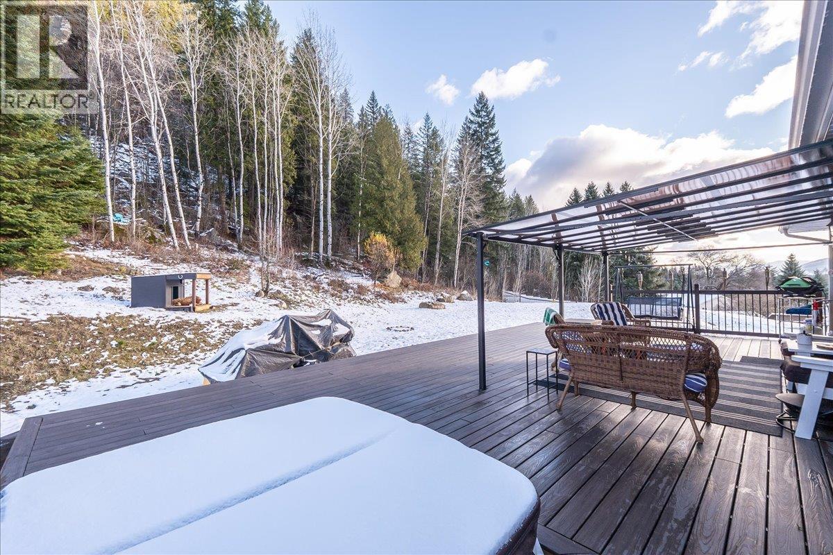 1953 Sandy Road, Castlegar, British Columbia  V1N 4T1 - Photo 66 - 10370285