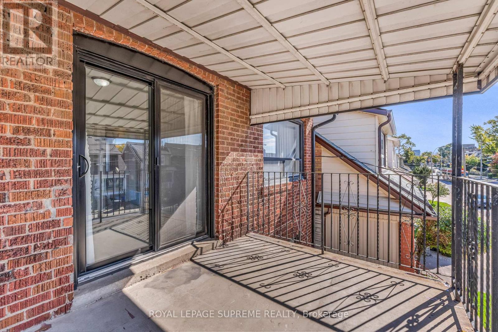 1837 Dufferin Street, Toronto, Ontario M6E 3P5 - Photo 16 - C12611444