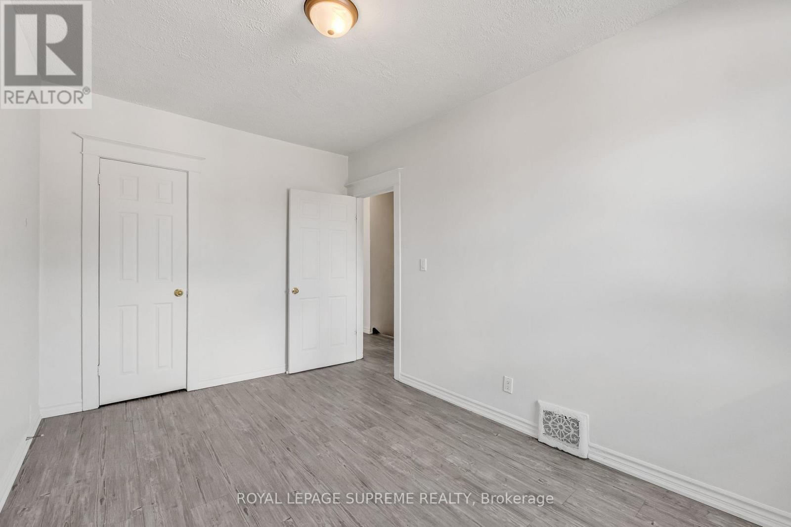1837 Dufferin Street, Toronto, Ontario M6E 3P5 - Photo 20 - C12611444