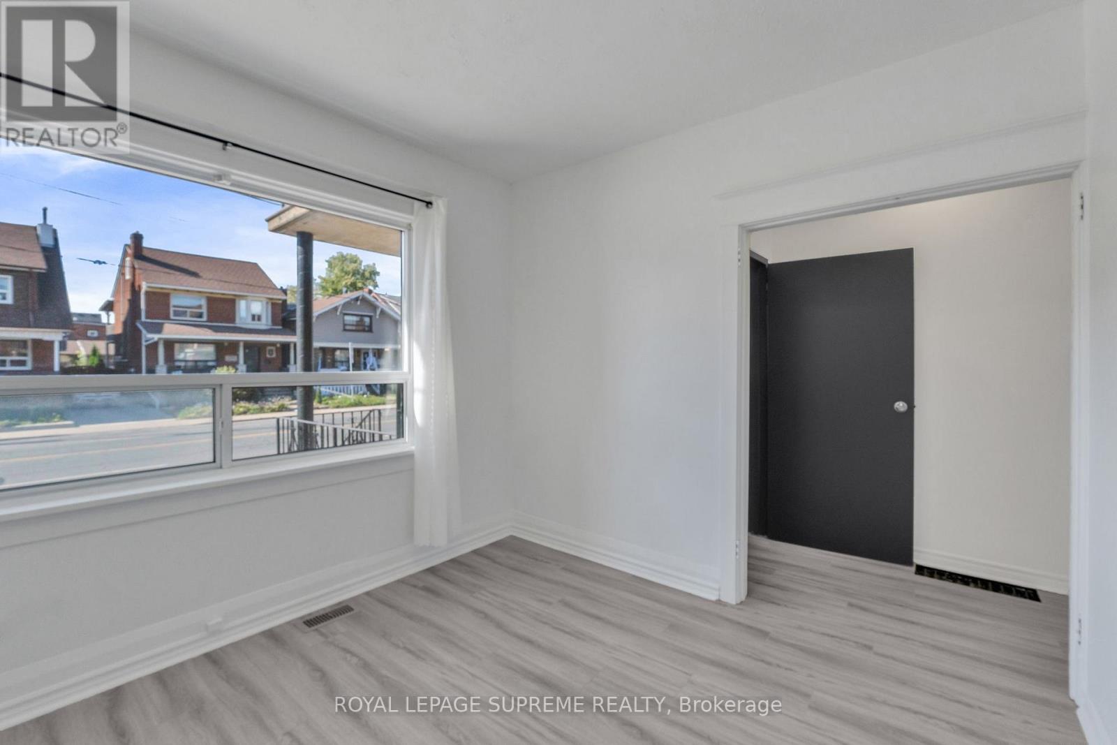 1837 Dufferin Street, Toronto, Ontario M6E 3P5 - Photo 6 - C12611444