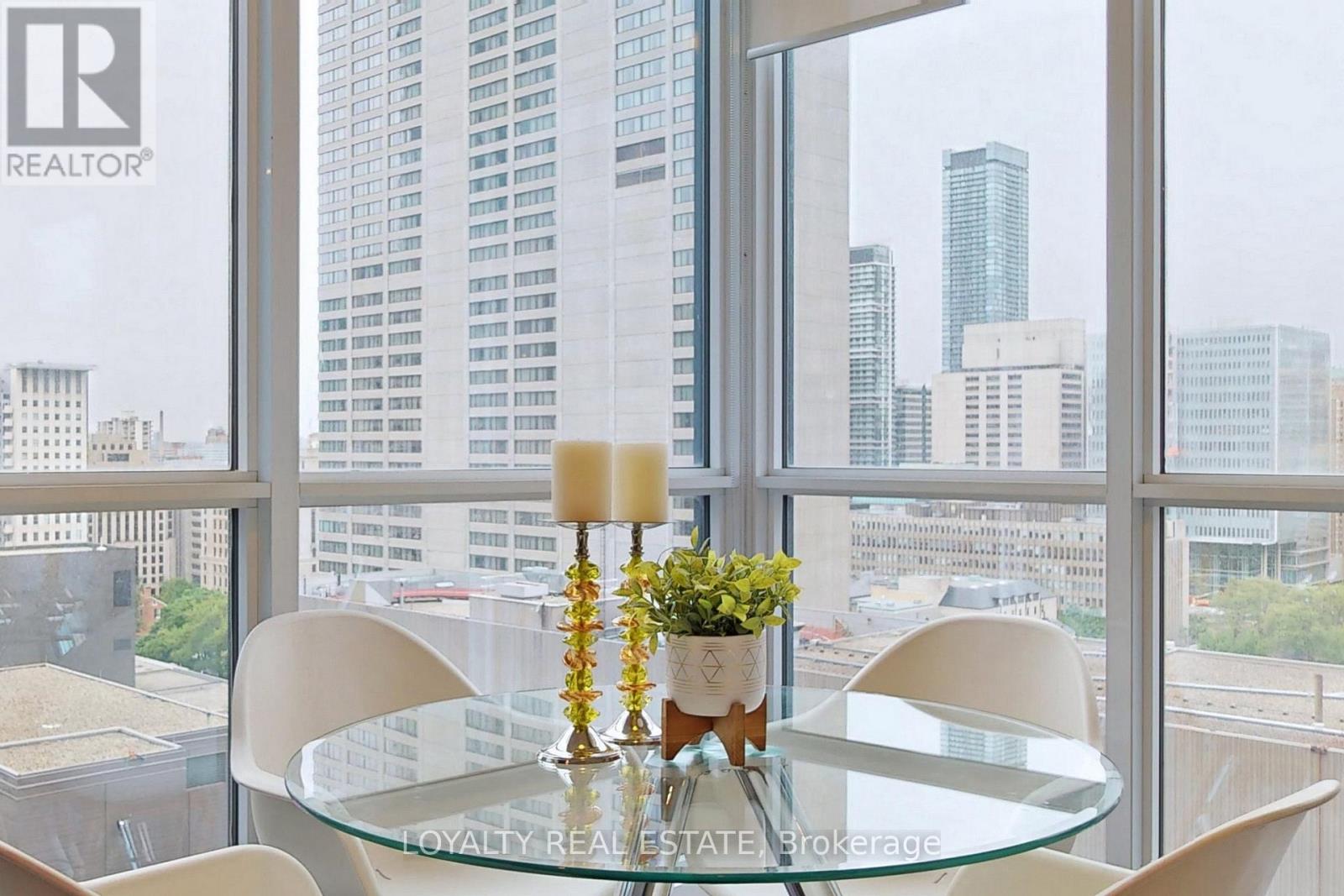 1915 - 70 Temperance Street, Toronto (Bay Street Corridor), Ontario  M5H 4E8 - Photo 13 - C12611476