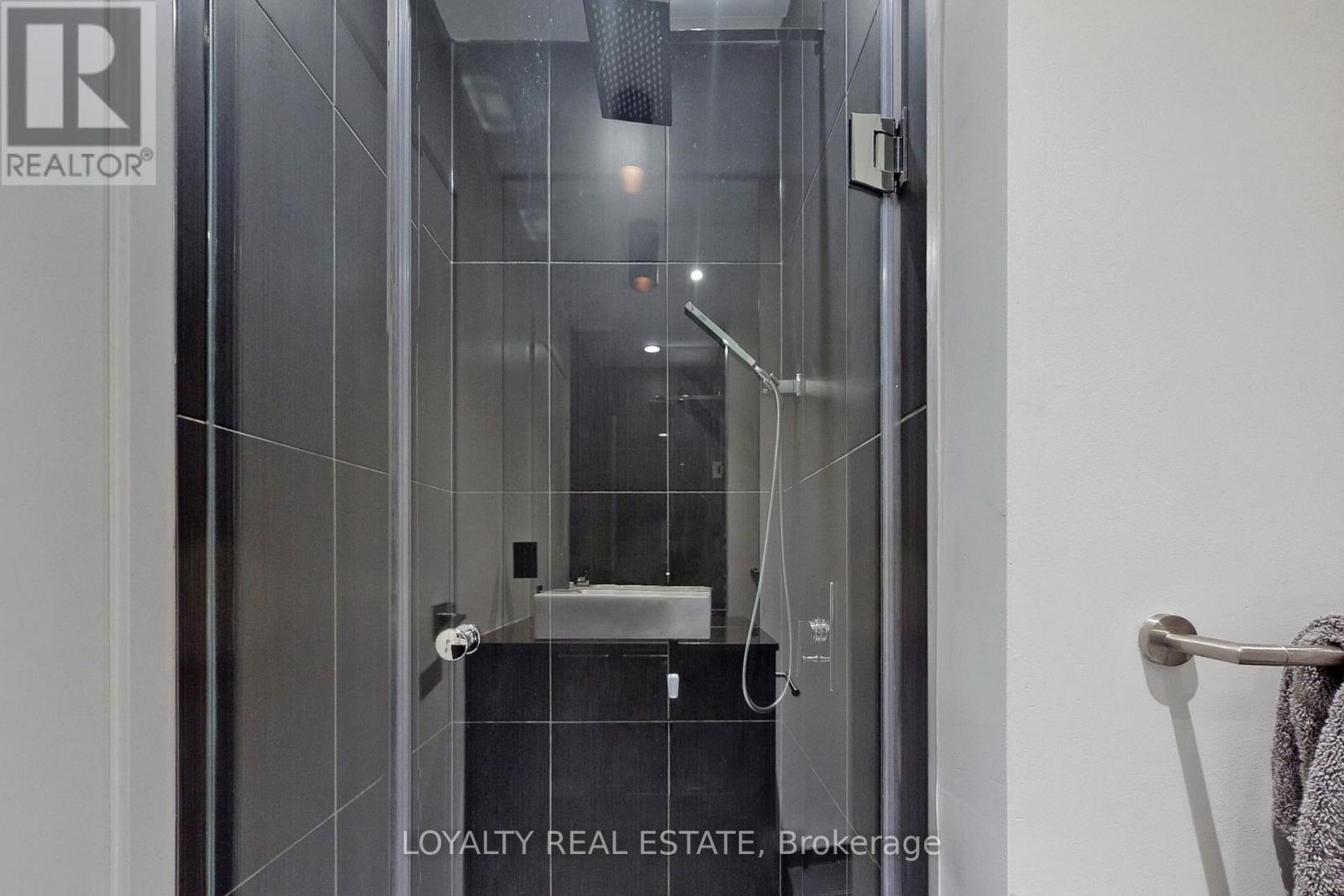 1915 - 70 Temperance Street, Toronto (Bay Street Corridor), Ontario  M5H 4E8 - Photo 32 - C12611476