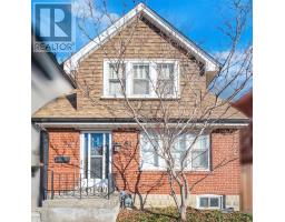 40 WARREN CRESCENT, Toronto, Ontario