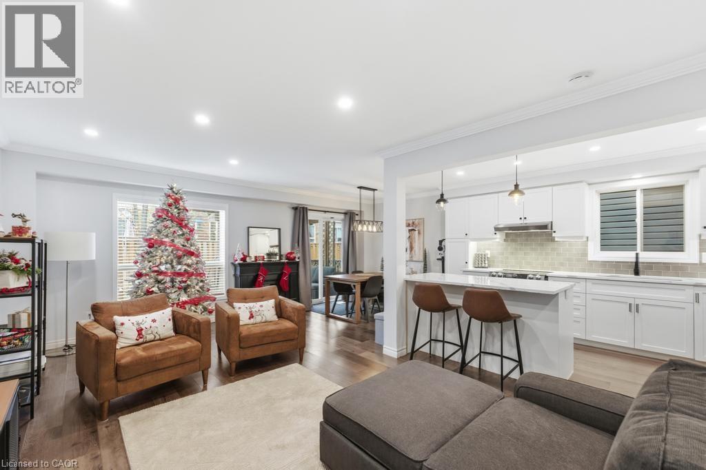 11 Glenhollow Drive, Stoney Creek, Ontario  L8J 3T2 - Photo 3 - 40792826