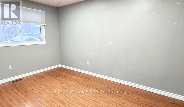 29 Fox Run, Barrie, Ontario  L4N 5P6 - Photo 11 - S12611436