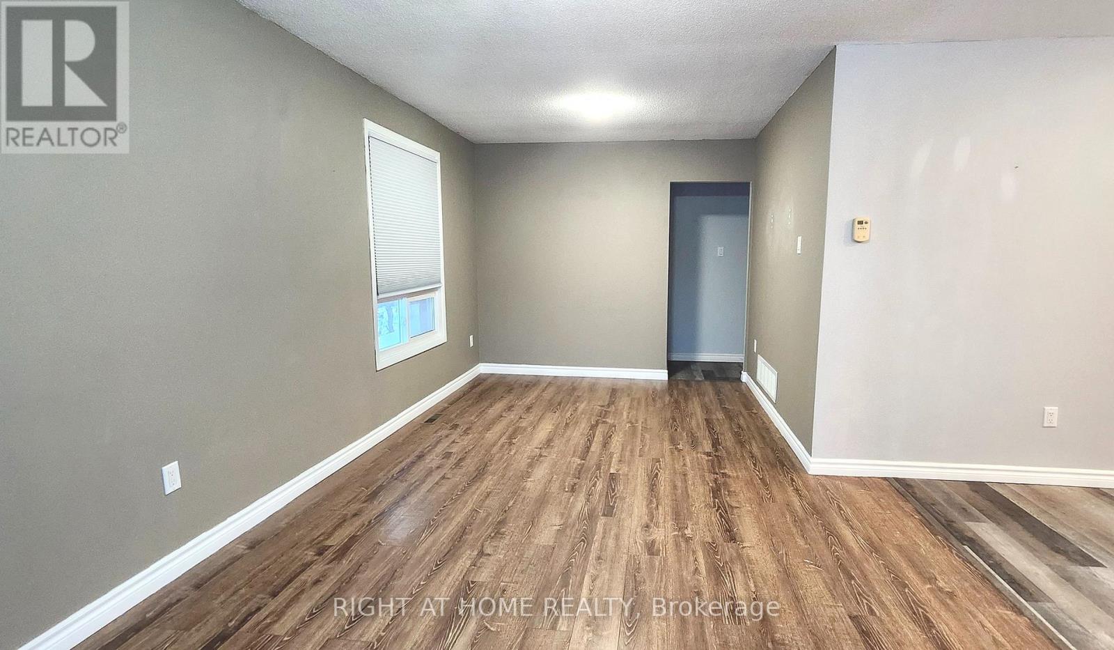 29 Fox Run, Barrie, Ontario  L4N 5P6 - Photo 8 - S12611436