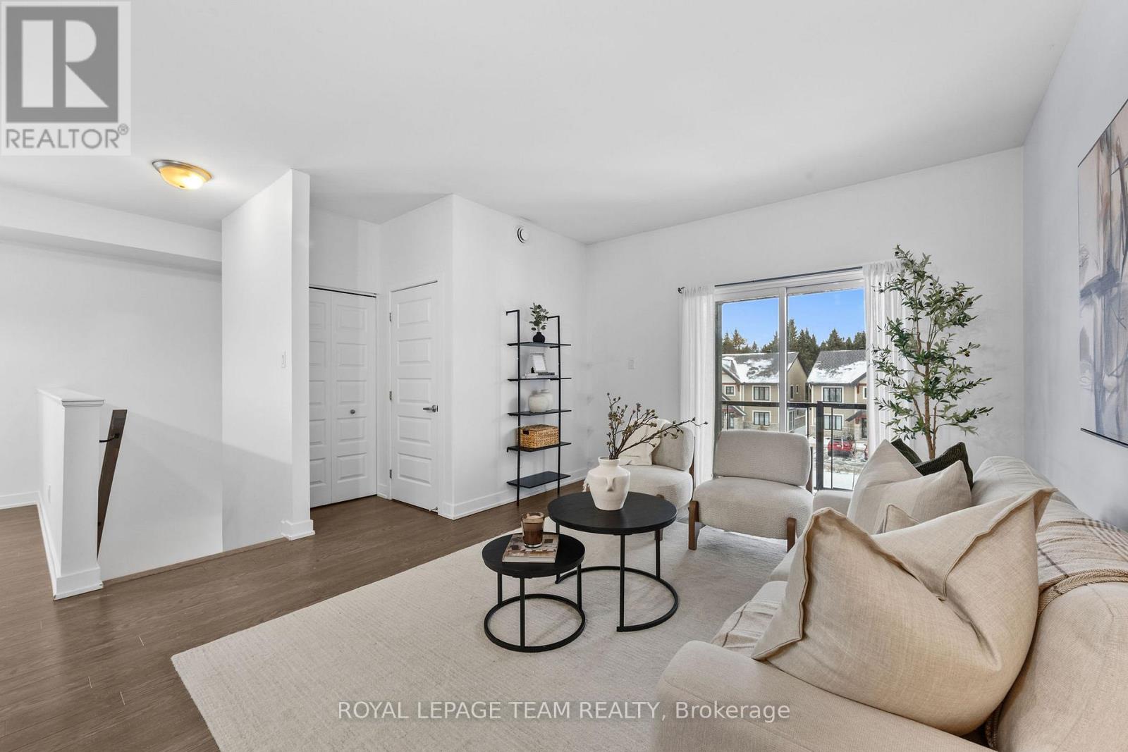 6 - 251 Capri Avenue, Russell, Ontario K0A 1W0 - Photo 5 - X12611466