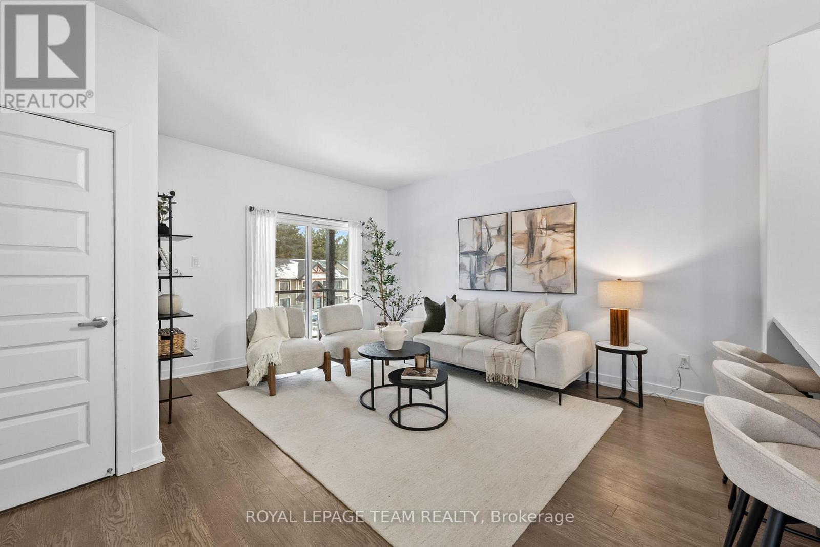 6 - 251 Capri Avenue, Russell, Ontario K0A 1W0 - Photo 6 - X12611466