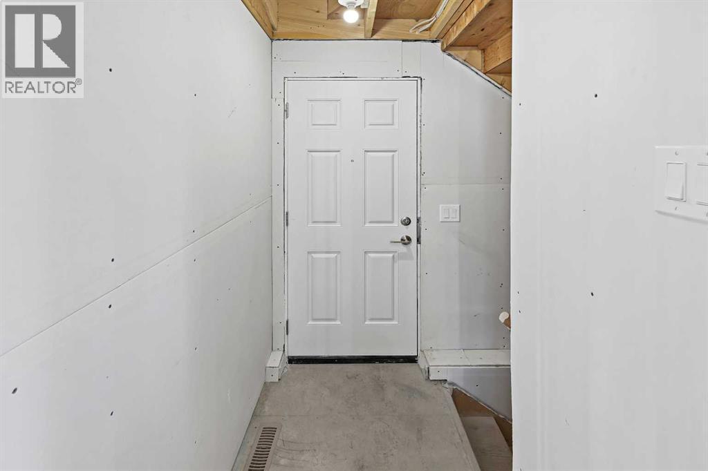 220 Waterford Heath, Chestermere, Alberta  T1X 2Z7 - Photo 30 - A2269514