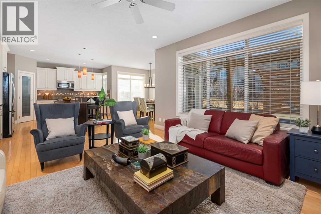 301 Westmount Court, Okotoks, Alberta  T1S 0B6 - Photo 17 - A2272275