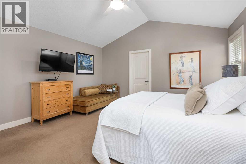 301 Westmount Court, Okotoks, Alberta  T1S 0B6 - Photo 28 - A2272275