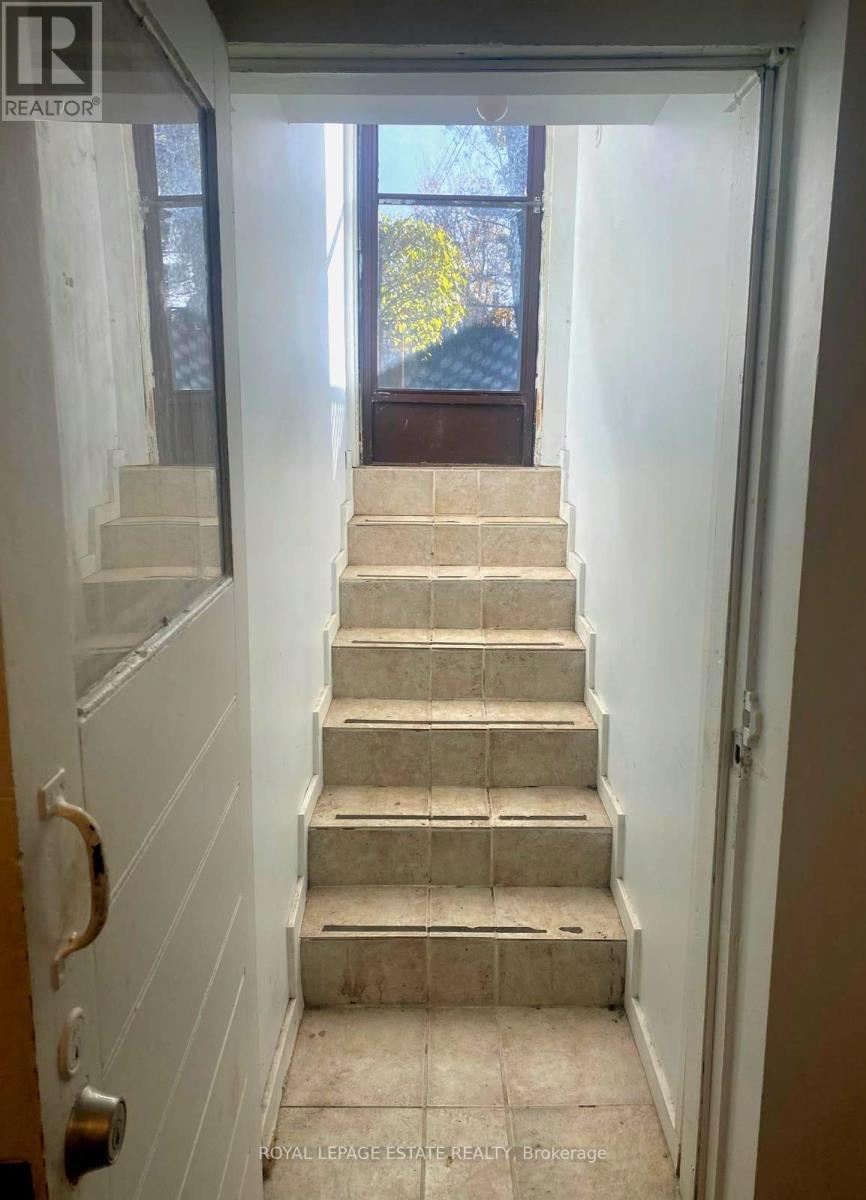 Bsmt - 67 Boustead Avenue, Toronto, Ontario  M6R 1Y7 - Photo 3 - W12611430