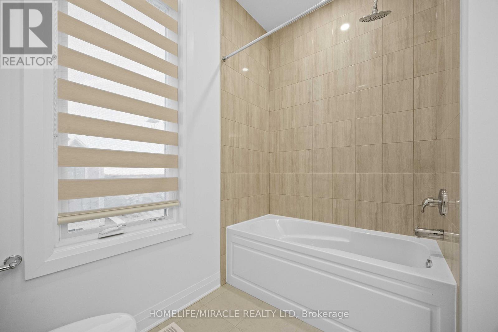 33 Spiritwood Way, Brampton, Ontario  L7A 0H5 - Photo 37 - W12611442