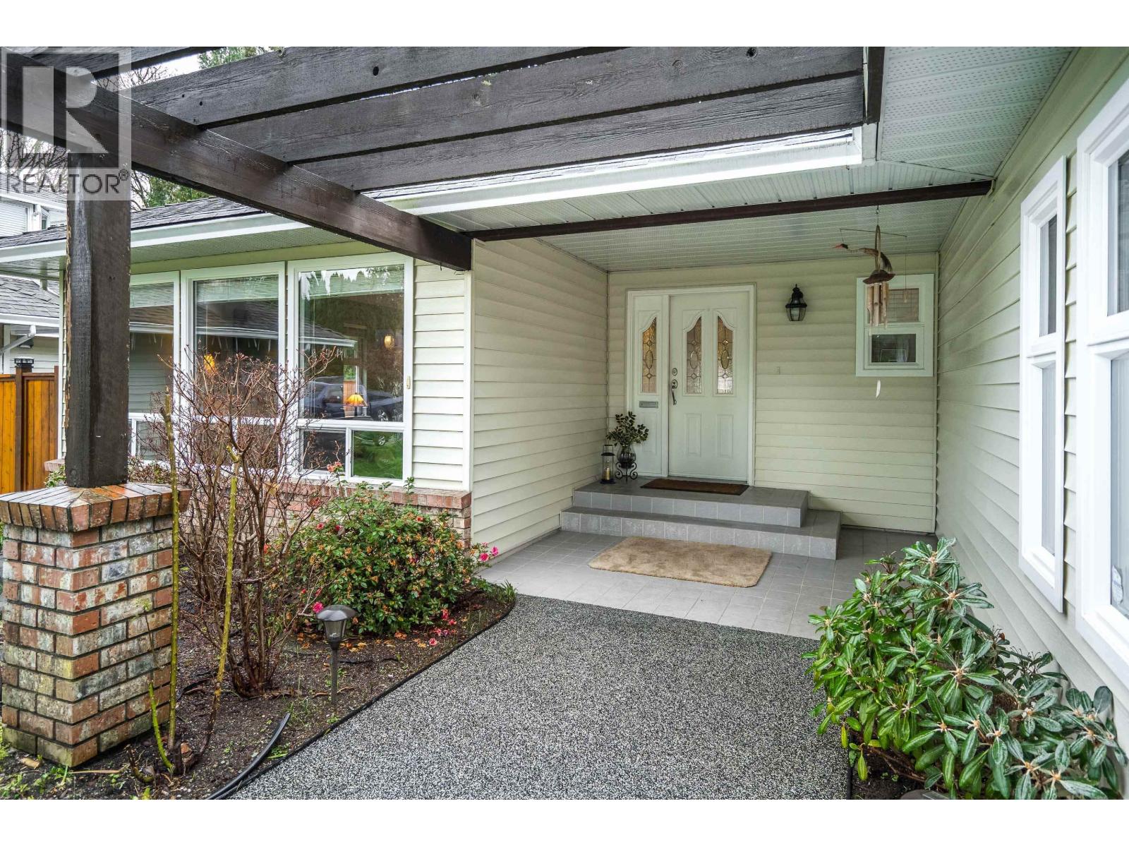 12020 Dover Street, Maple Ridge, British Columbia  V2X 7X8 - Photo 4 - R3072743