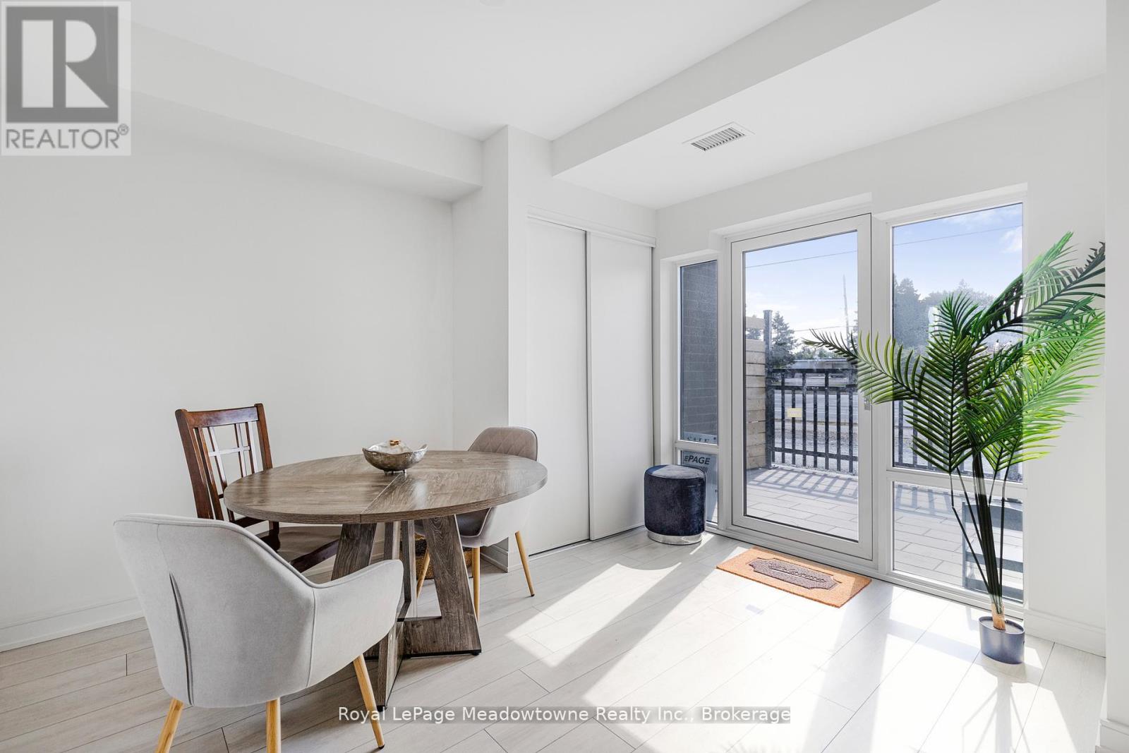 Th 107 - 8010 Derry Road, Milton, Ontario  L9T 2X5 - Photo 13 - W12611496