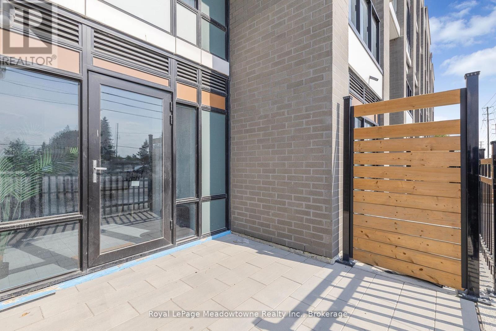 Th 107 - 8010 Derry Road, Milton, Ontario  L9T 2X5 - Photo 15 - W12611496