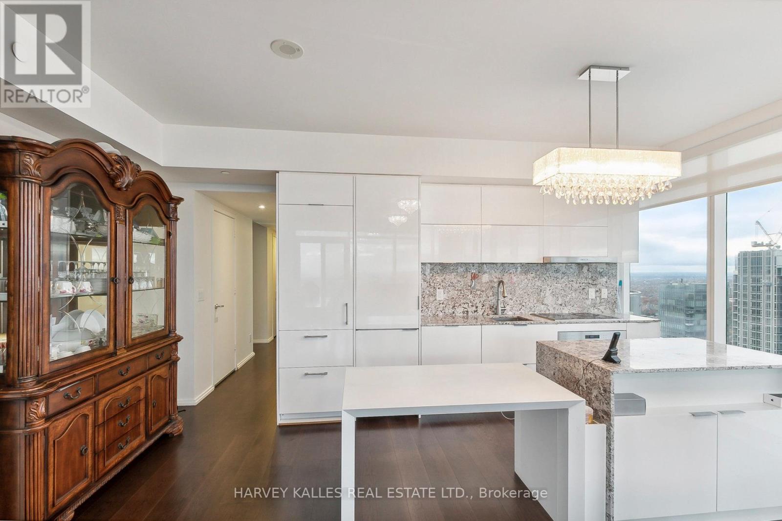 6801 - 1 Bloor Street E, Toronto, Ontario  M4W 0A8 - Photo 16 - C12609744