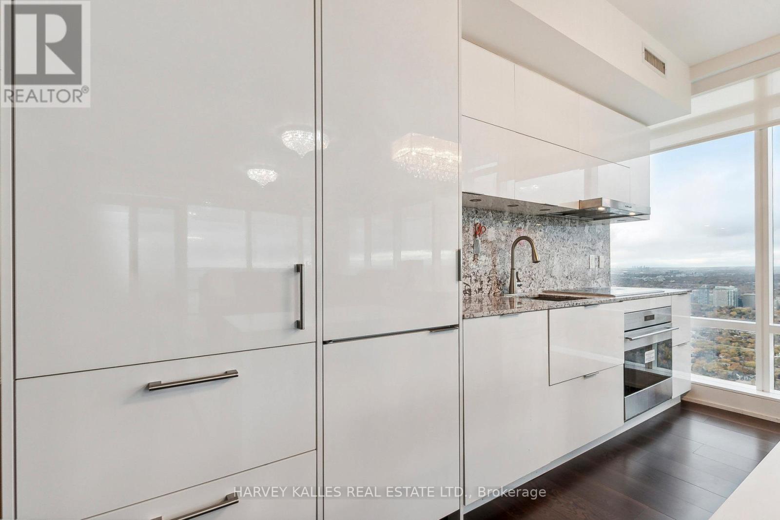 6801 - 1 Bloor Street E, Toronto, Ontario  M4W 0A8 - Photo 20 - C12609744