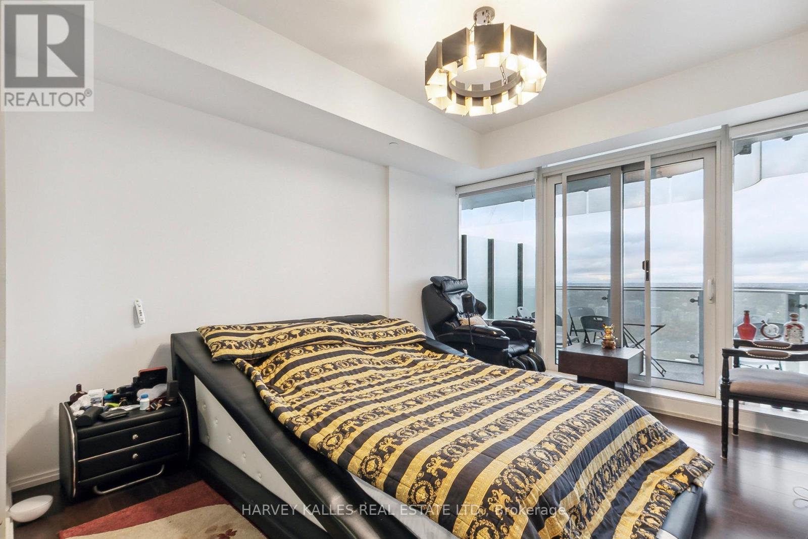 6801 - 1 Bloor Street E, Toronto, Ontario  M4W 0A8 - Photo 30 - C12609744