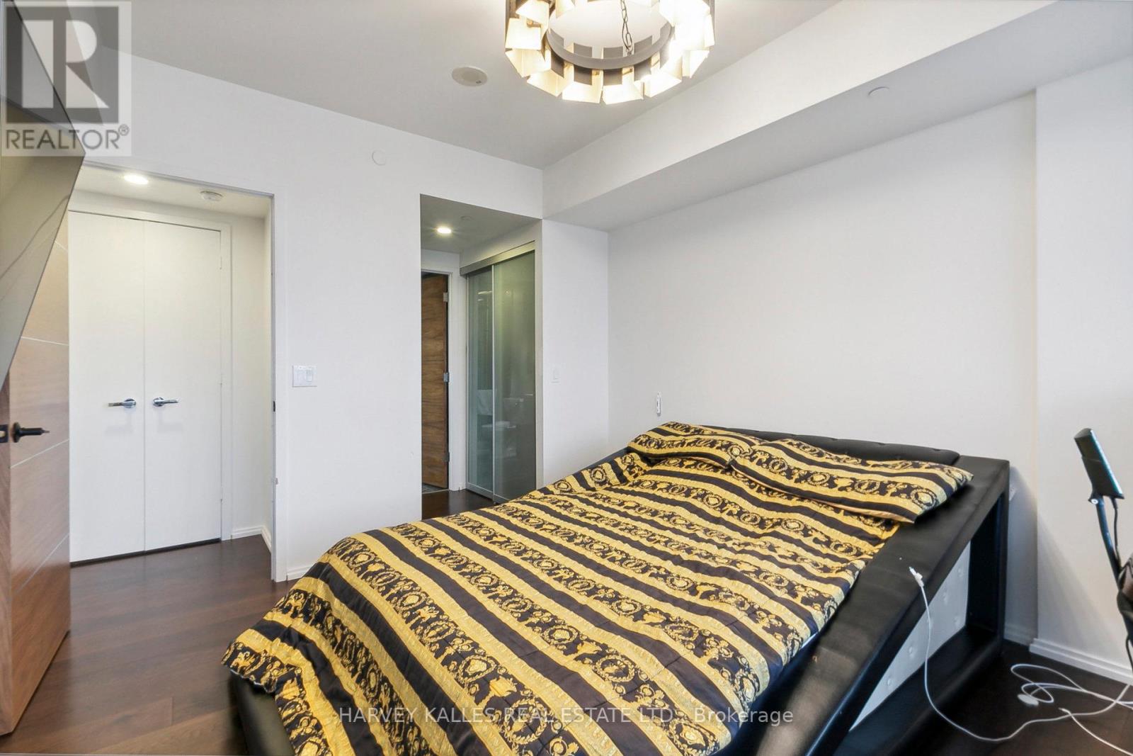 6801 - 1 Bloor Street E, Toronto, Ontario  M4W 0A8 - Photo 31 - C12609744