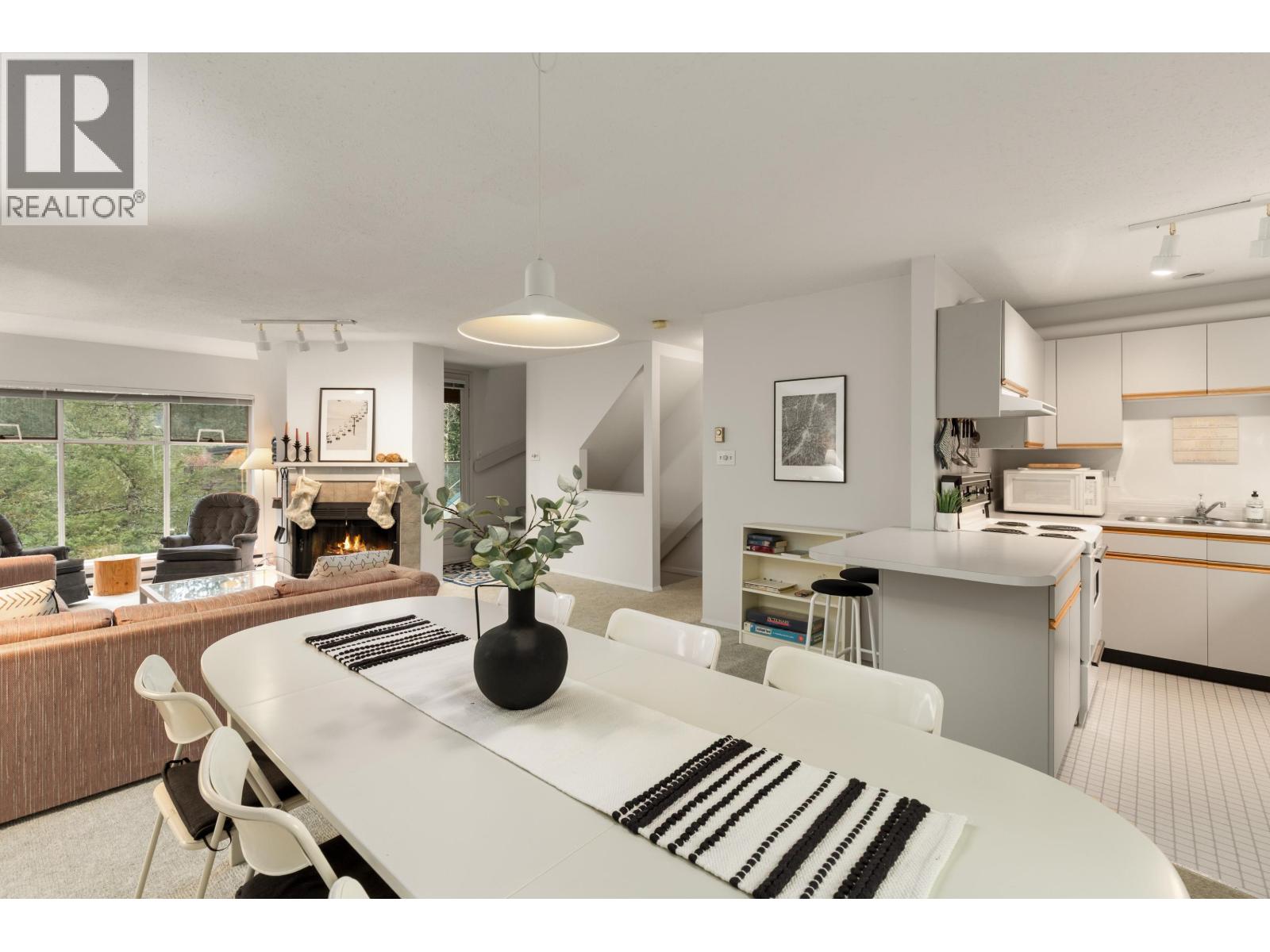 4 2134 Timber Ridge, Whistler, British Columbia  V8E 0A8 - Photo 15 - R3072873