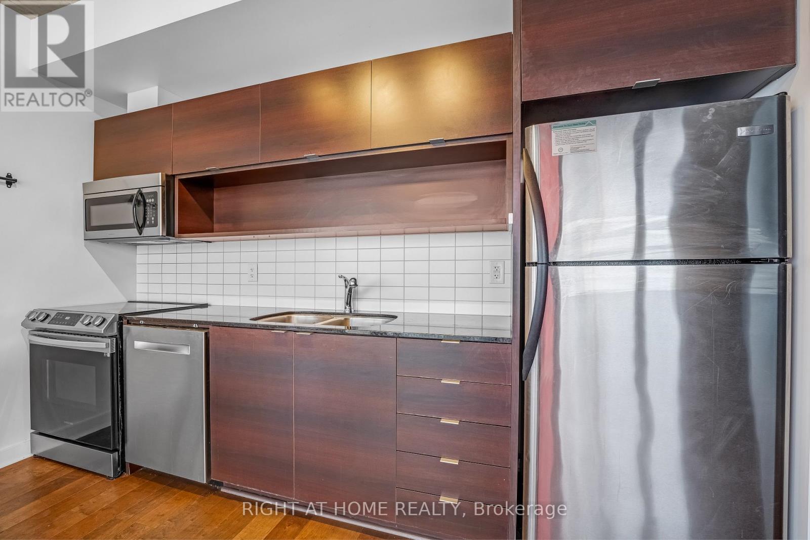 2010 - 324 Laurier Avenue W, Ottawa, Ontario  K1P 0A4 - Photo 16 - X12479130