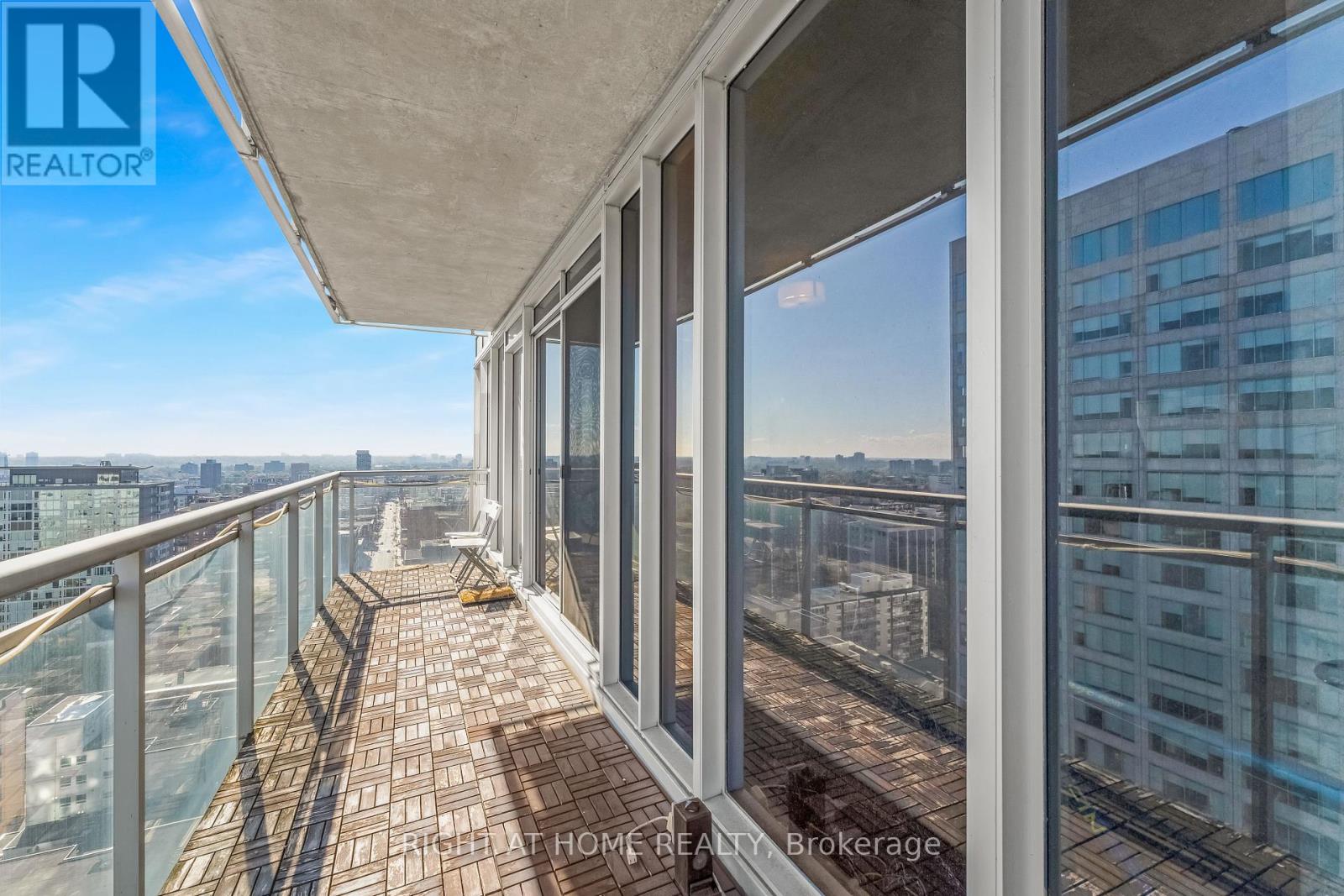 2010 - 324 Laurier Avenue W, Ottawa, Ontario  K1P 0A4 - Photo 27 - X12479130