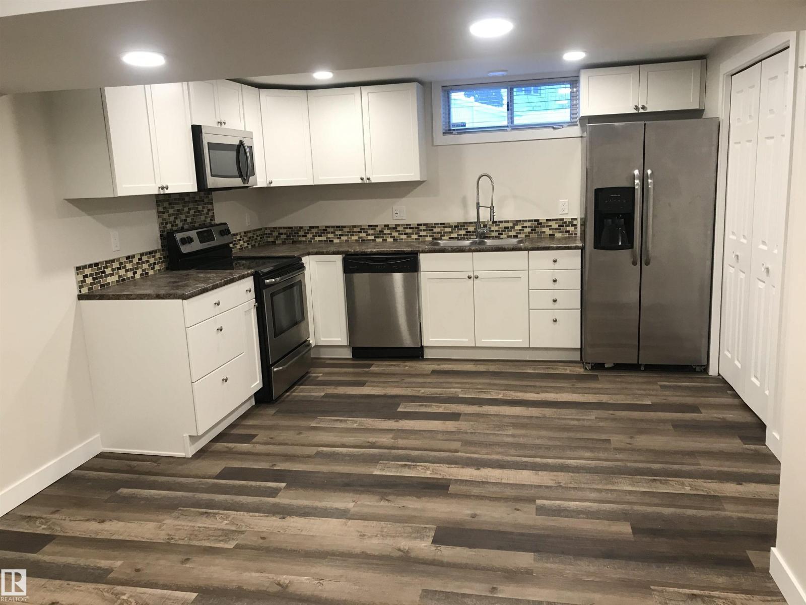 8032 70 Av Nw Nw, Edmonton, Alberta T6C 0A5 - Photo 33 - E4461068