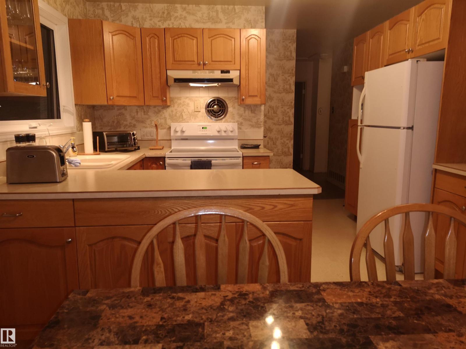 8032 70 Av Nw Nw, Edmonton, Alberta T6C 0A5 - Photo 10 - E4461068