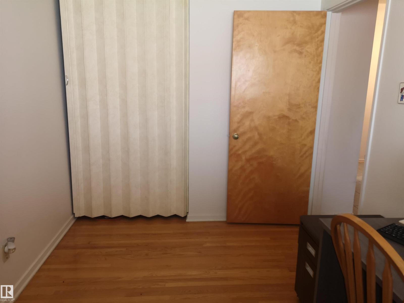 8032 70 Av Nw Nw, Edmonton, Alberta T6C 0A5 - Photo 18 - E4461068