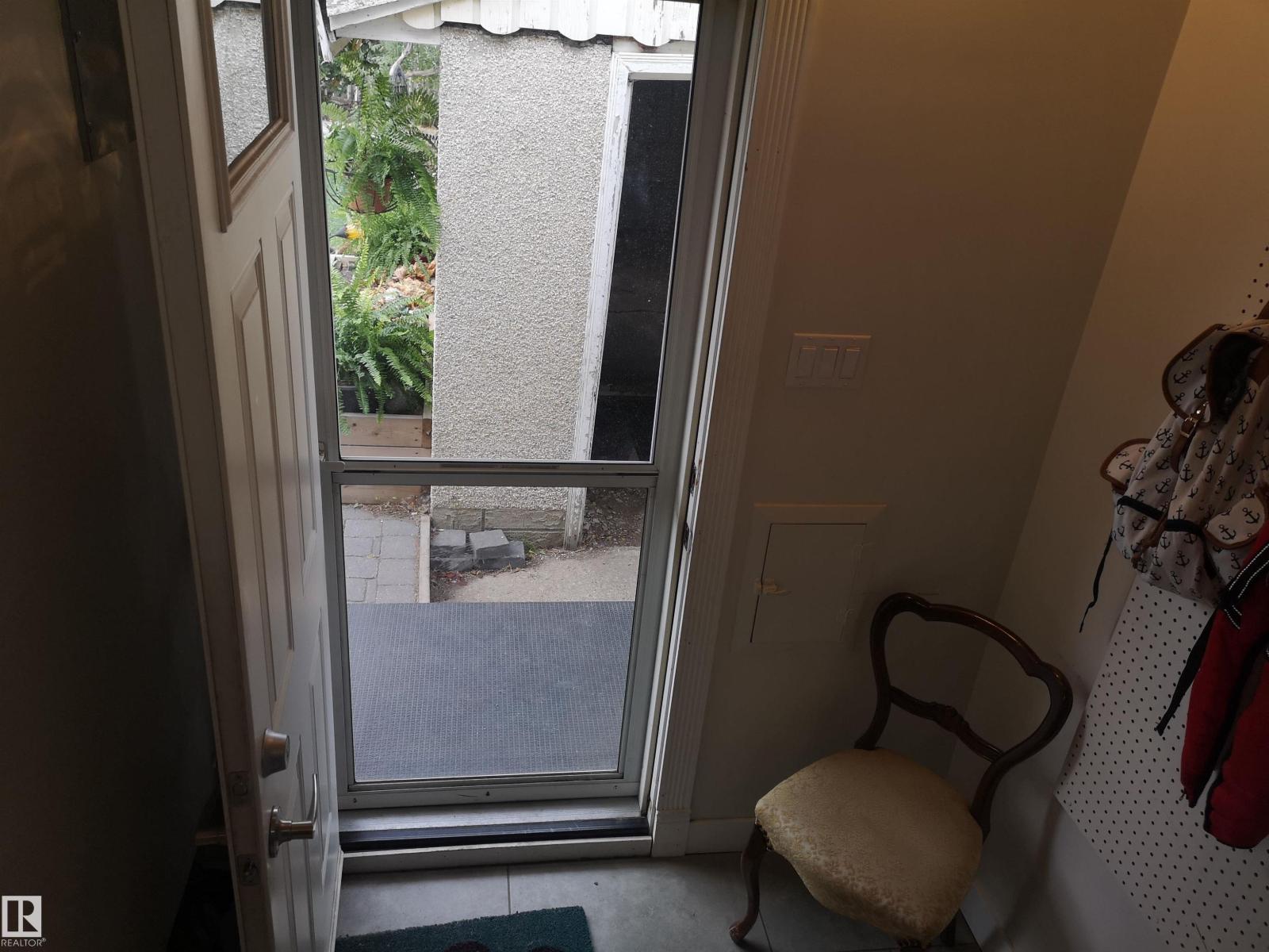 8032 70 Av Nw Nw, Edmonton, Alberta T6C 0A5 - Photo 39 - E4461068