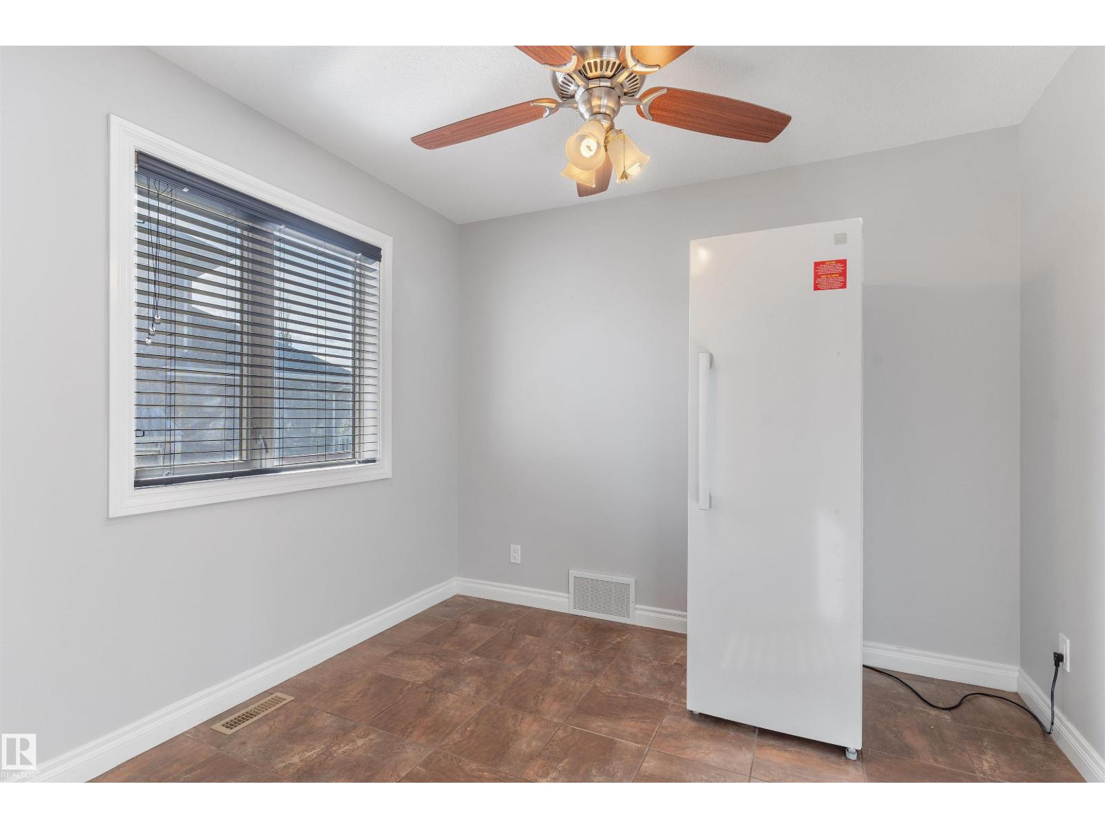 3712 69 St, Camrose, Alberta T4V 5B7 - Photo 33 - E4462877