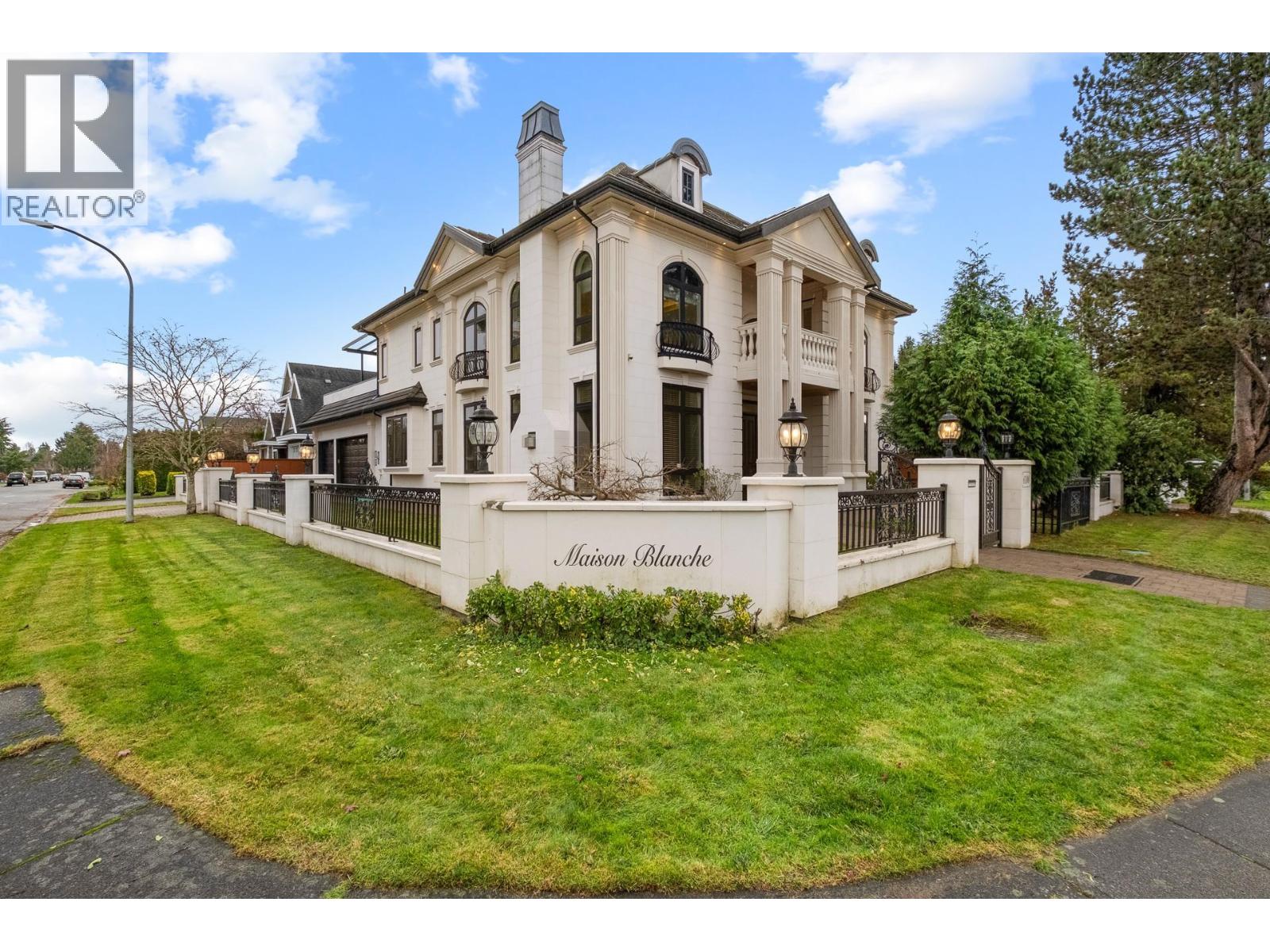 6100 Riverdale Drive, Richmond, British Columbia  V7C 2E9 - Photo 2 - R3072786