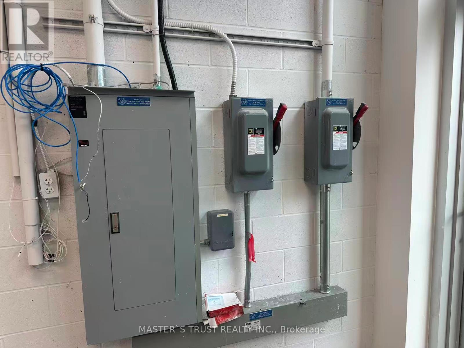 10-11 - 3720 Midland Avenue, Toronto, Ontario M1V 4V3 - Photo 9 - E12483847