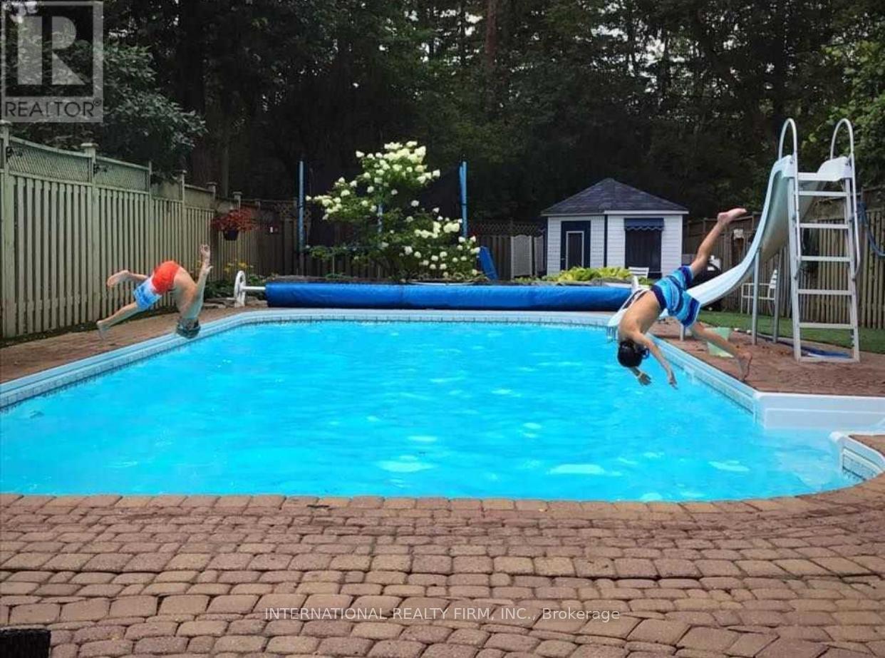 276 Sheridan Court, Newmarket, Ontario  L3Y 8P9 - Photo 7 - N12611510