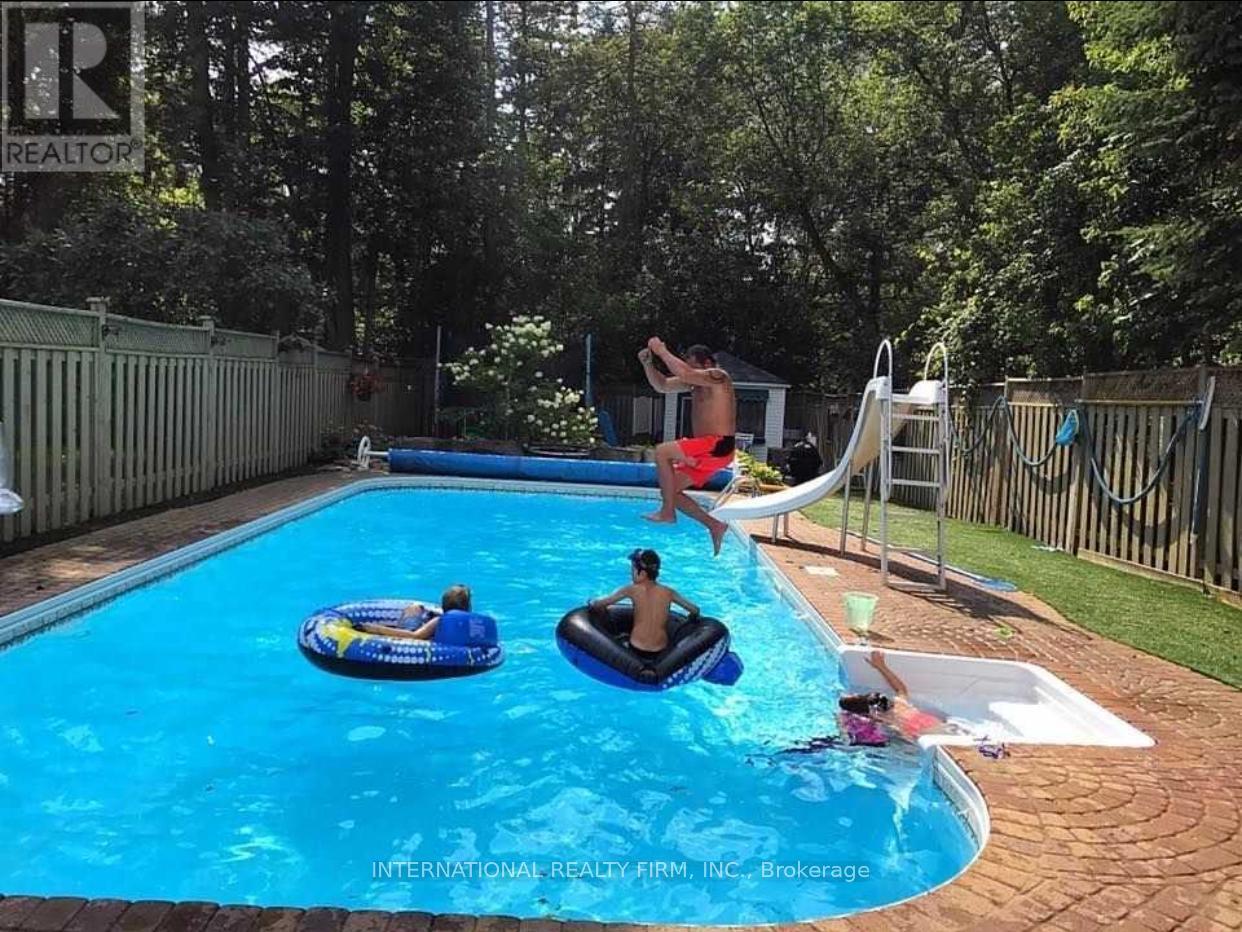 276 Sheridan Court, Newmarket, Ontario  L3Y 8P9 - Photo 8 - N12611510