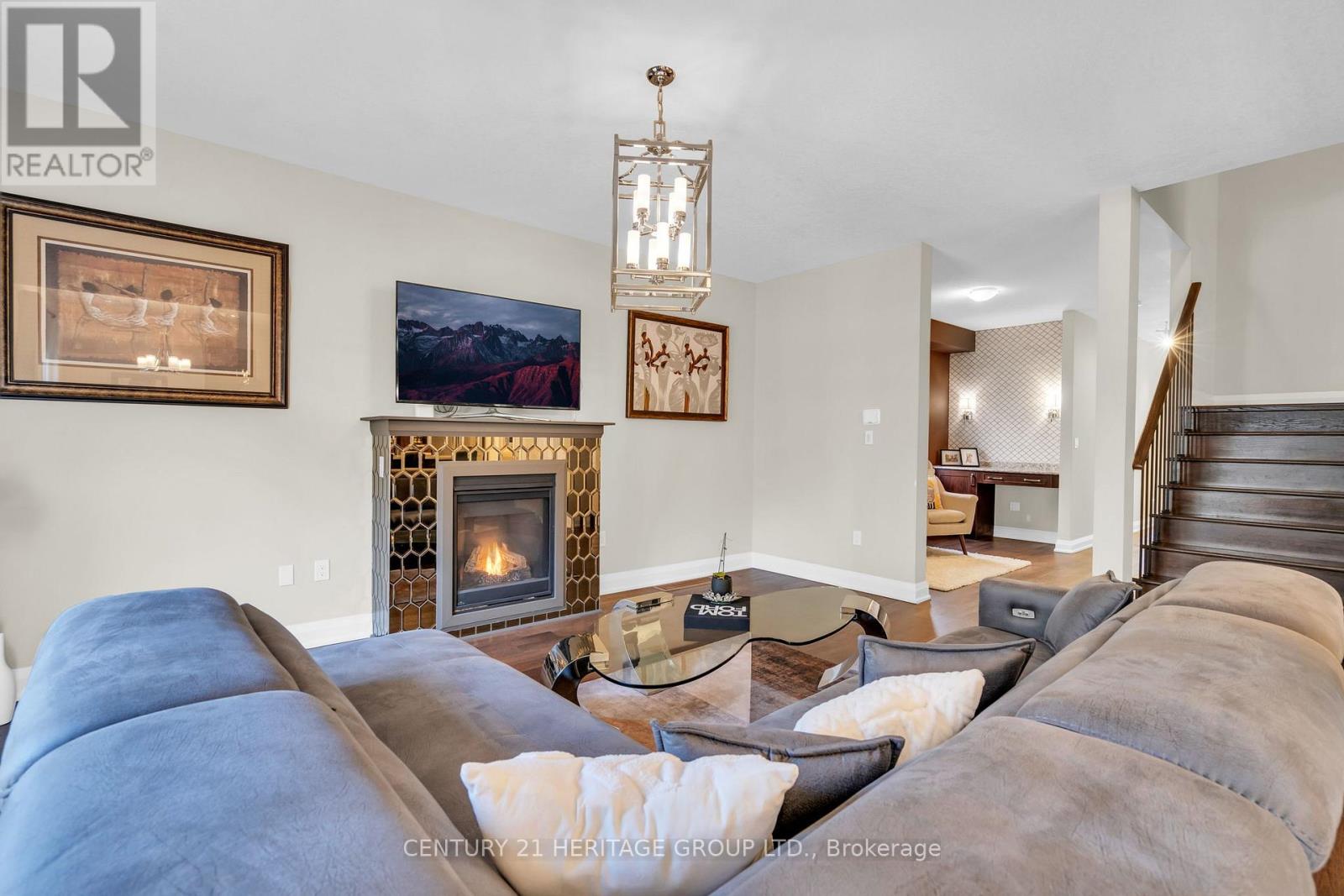 13 Mabern Street, Barrie, Ontario  L9J 0J1 - Photo 9 - S12611512