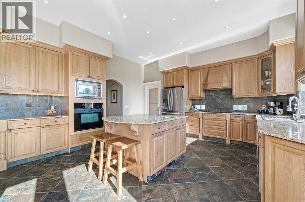 1 Pinehurst Drive, Heritage Pointe, Alberta  T1S 4J3 - Photo 11 - A2257739