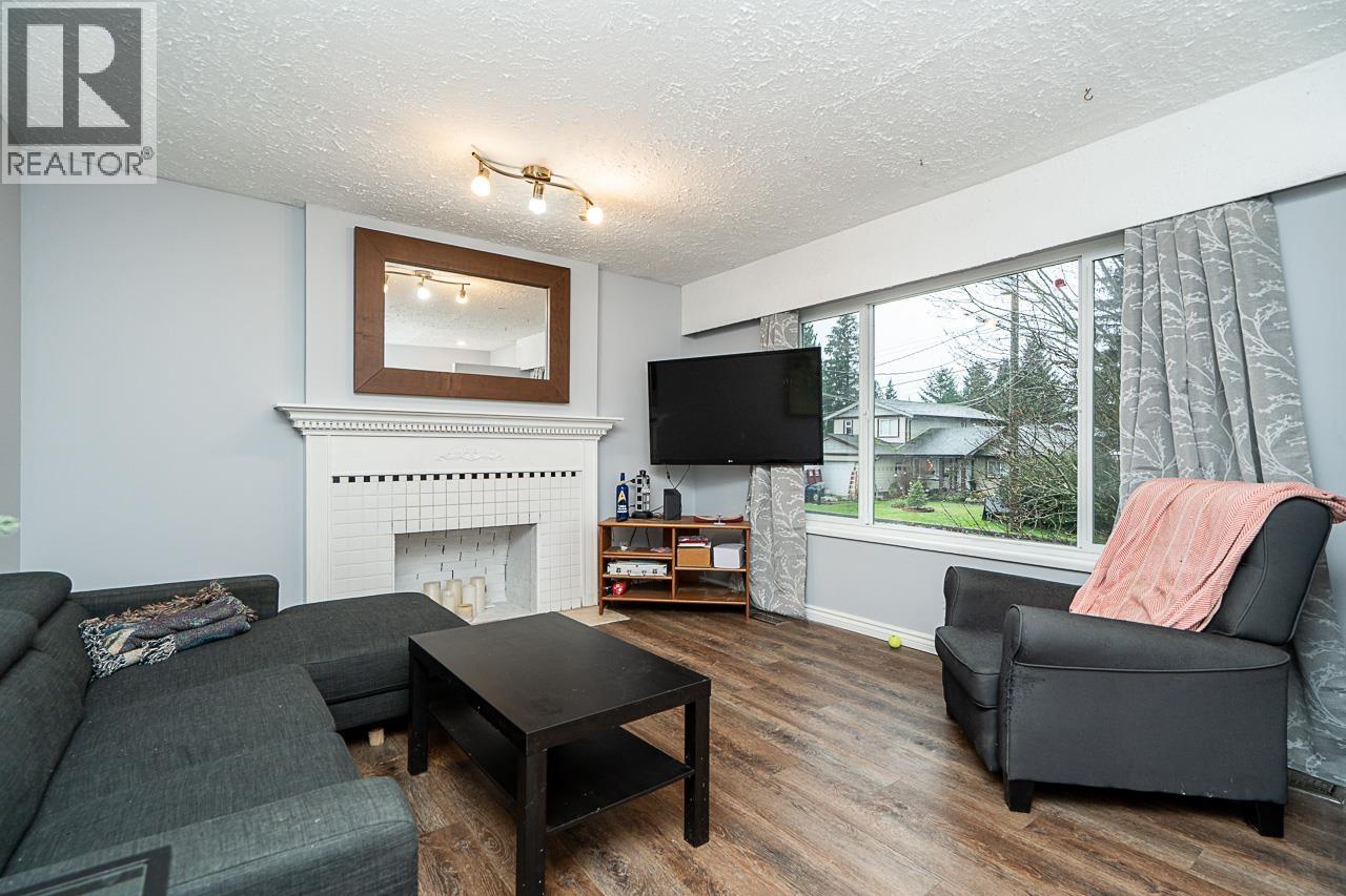 3676 Inverness Street, Port Coquitlam, British Columbia  V3B 3B4 - Photo 7 - R3072876