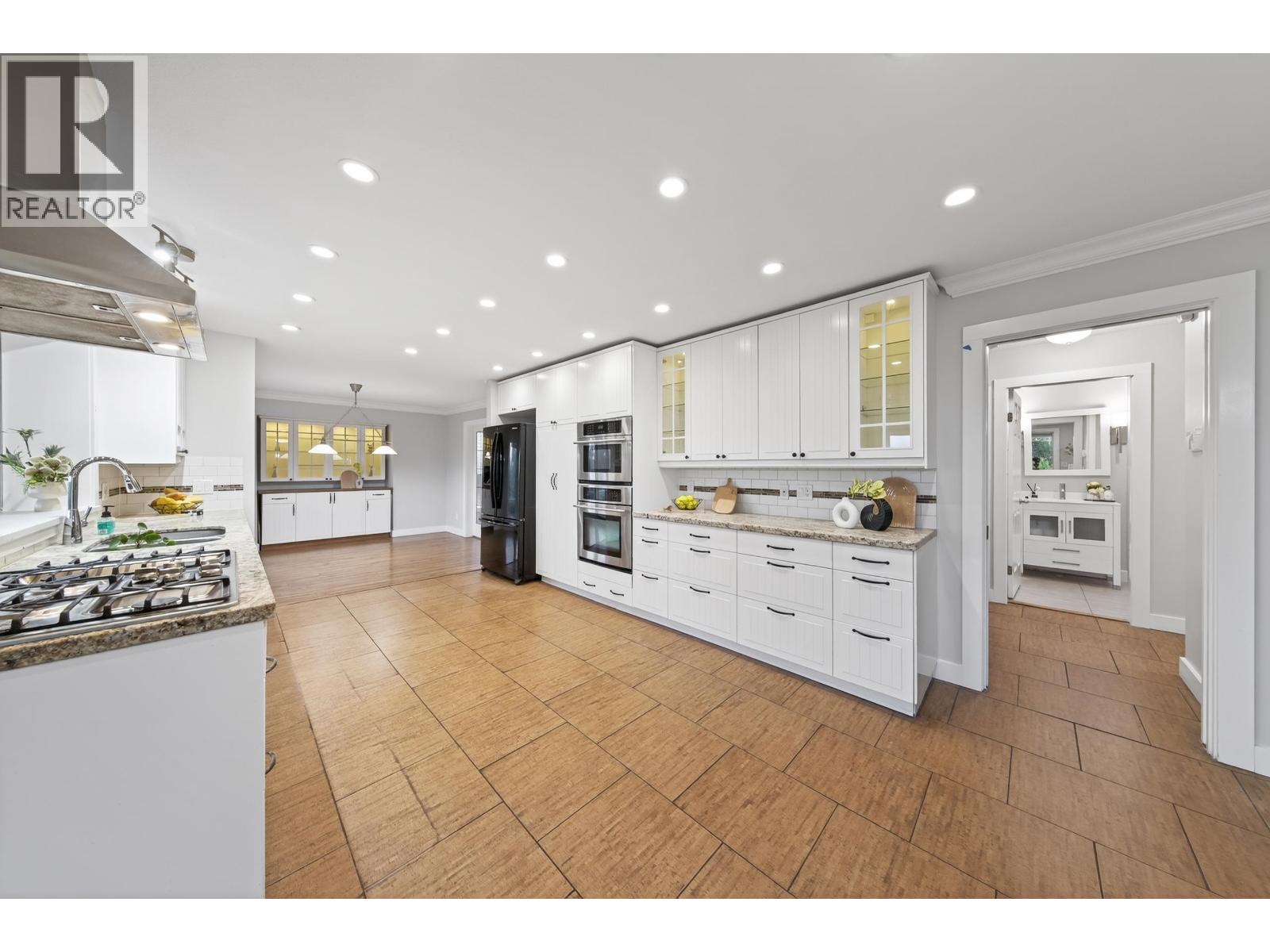 2562 Fuchsia Place, Coquitlam, British Columbia  V3E 2M7 - Photo 10 - R3072470