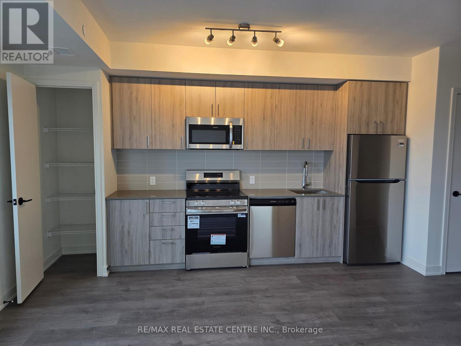 317 - 8020 Derry Road, Milton, Ontario  L9T 3L3 - Photo 10 - W12611490