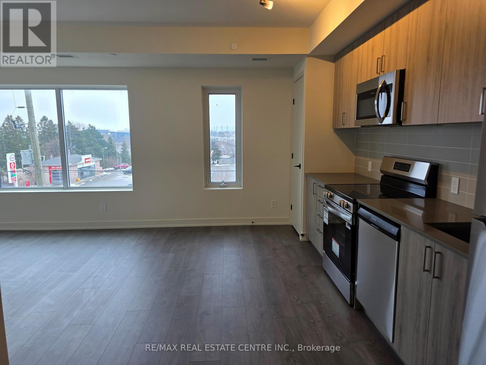 317 - 8020 Derry Road, Milton, Ontario  L9T 3L3 - Photo 8 - W12611490