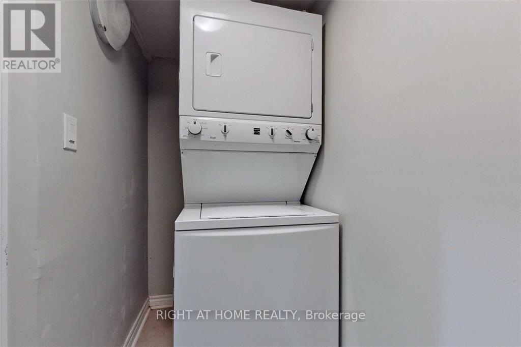 Upper - 3256 Equestrian Crescent S, Mississauga, Ontario  L5M 6S9 - Photo 11 - W12611500