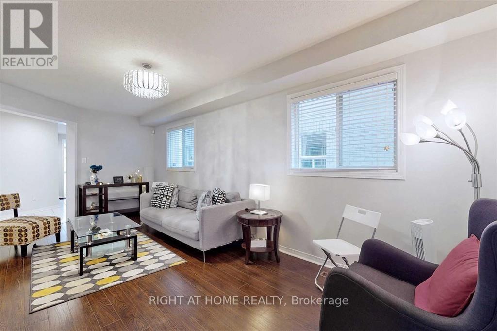 Upper - 3256 Equestrian Crescent S, Mississauga, Ontario  L5M 6S9 - Photo 12 - W12611500