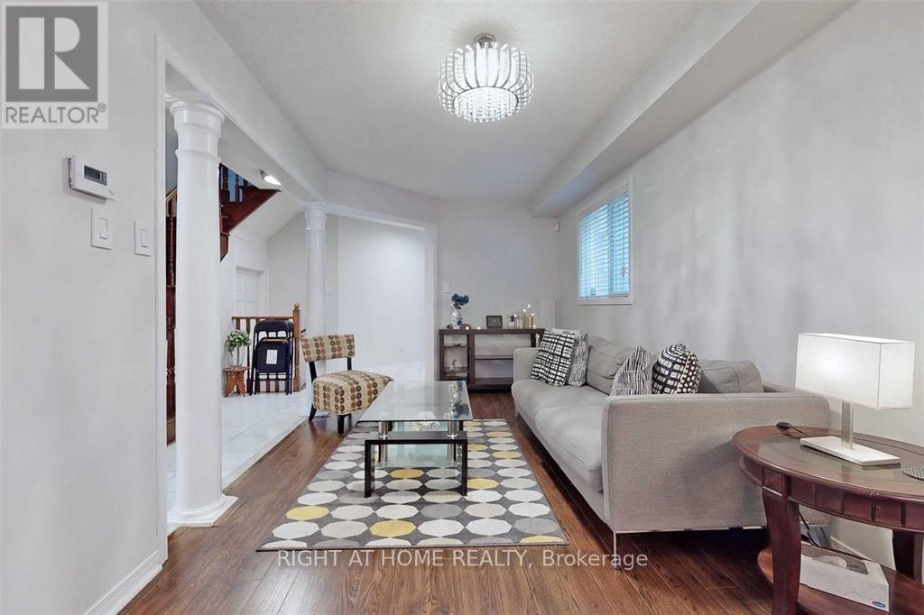 Upper - 3256 Equestrian Crescent S, Mississauga, Ontario  L5M 6S9 - Photo 14 - W12611500