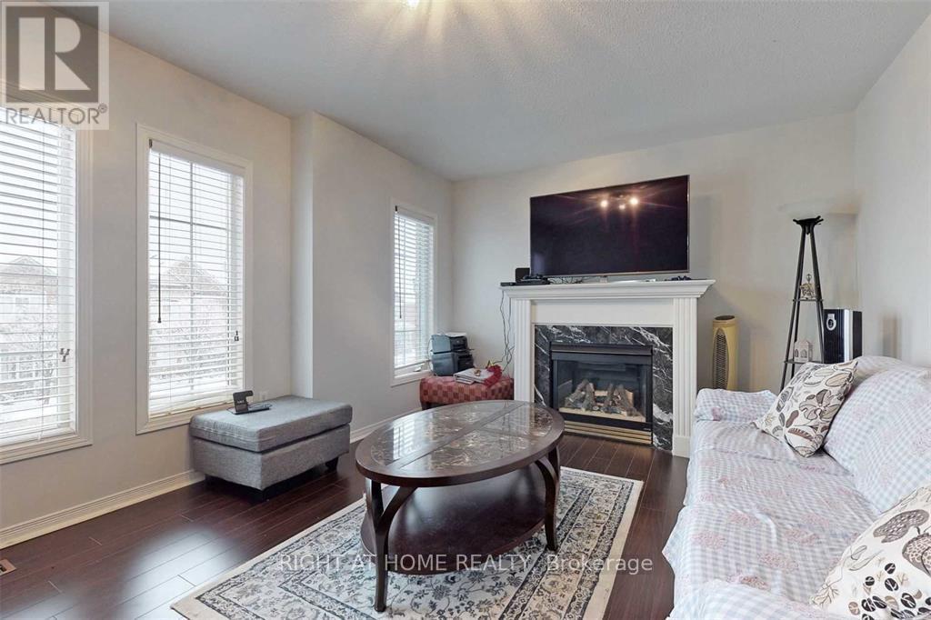 Upper - 3256 Equestrian Crescent S, Mississauga, Ontario  L5M 6S9 - Photo 3 - W12611500