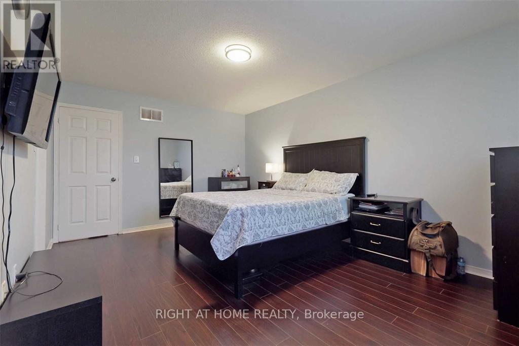 Upper - 3256 Equestrian Crescent S, Mississauga, Ontario  L5M 6S9 - Photo 6 - W12611500