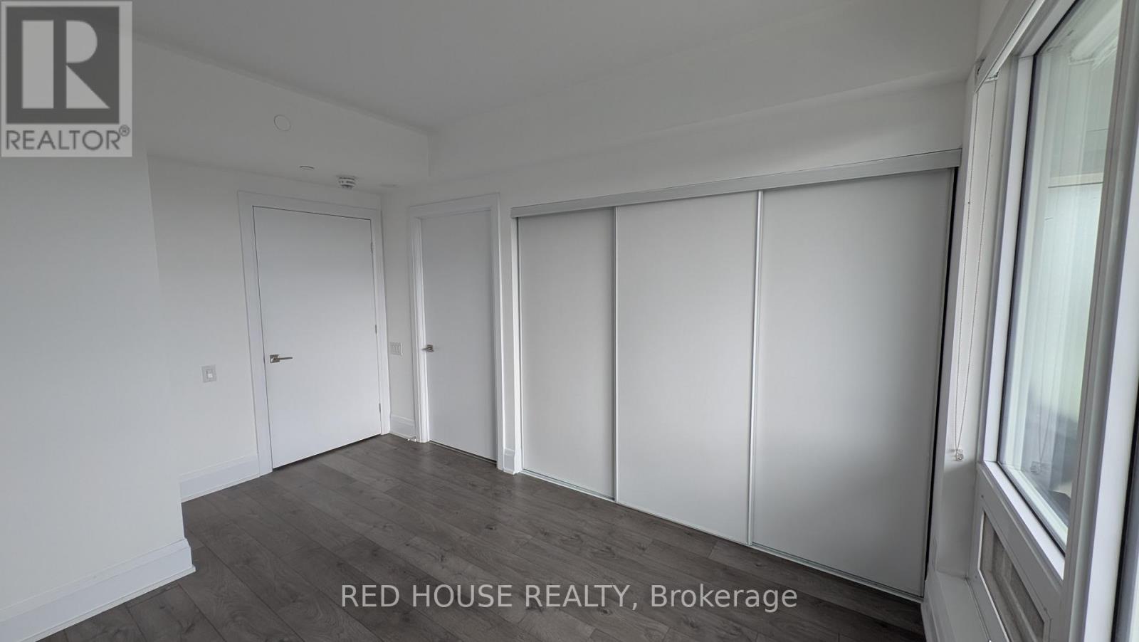 20 Brin Drive, Toronto, Ontario  M8X 0B2 - Photo 8 - W12611514