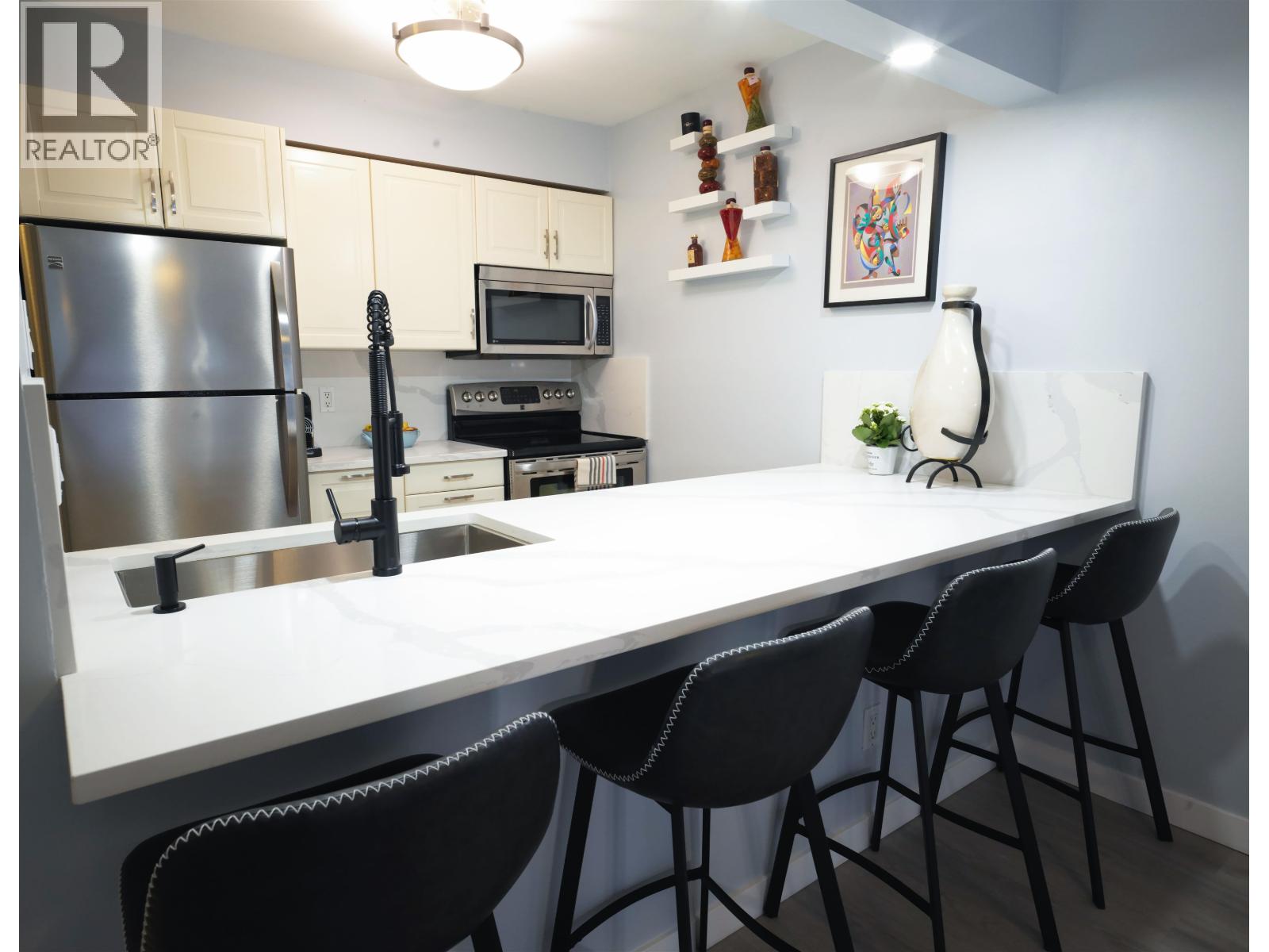 204 1550 Mariner Walk, Vancouver, British Columbia  V6J 4X9 - Photo 13 - R3072856